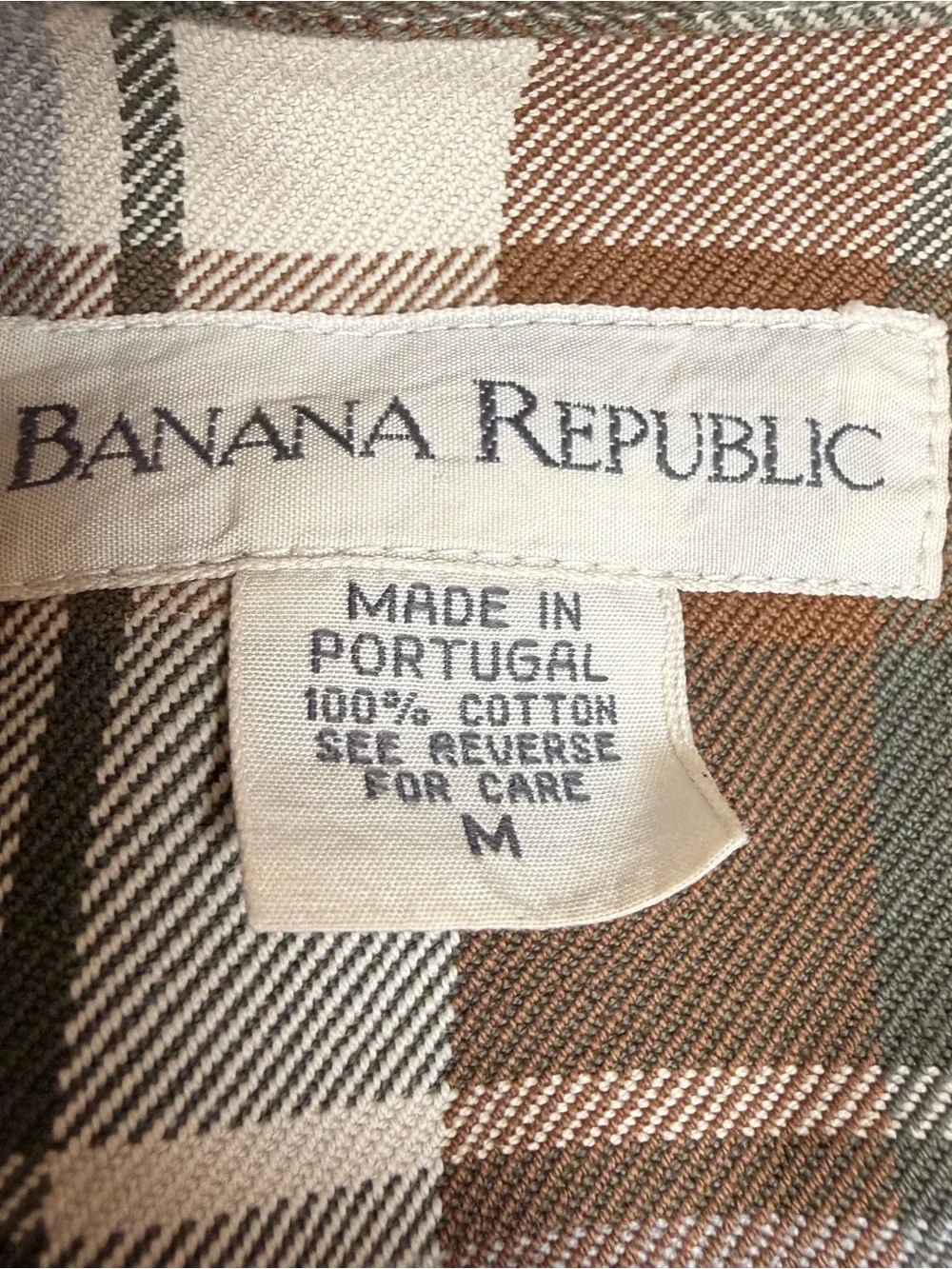 Banana Republic Vintage Men's Brown & Green Plaid Button-Down Shirt
